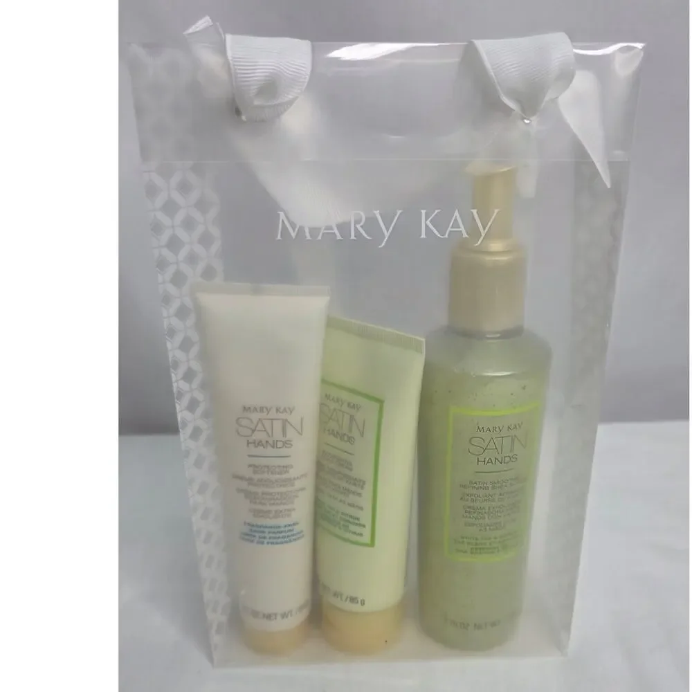 Satin Hands Mary Kay White Tea & Citrus Pampering Gift Set With Bag
